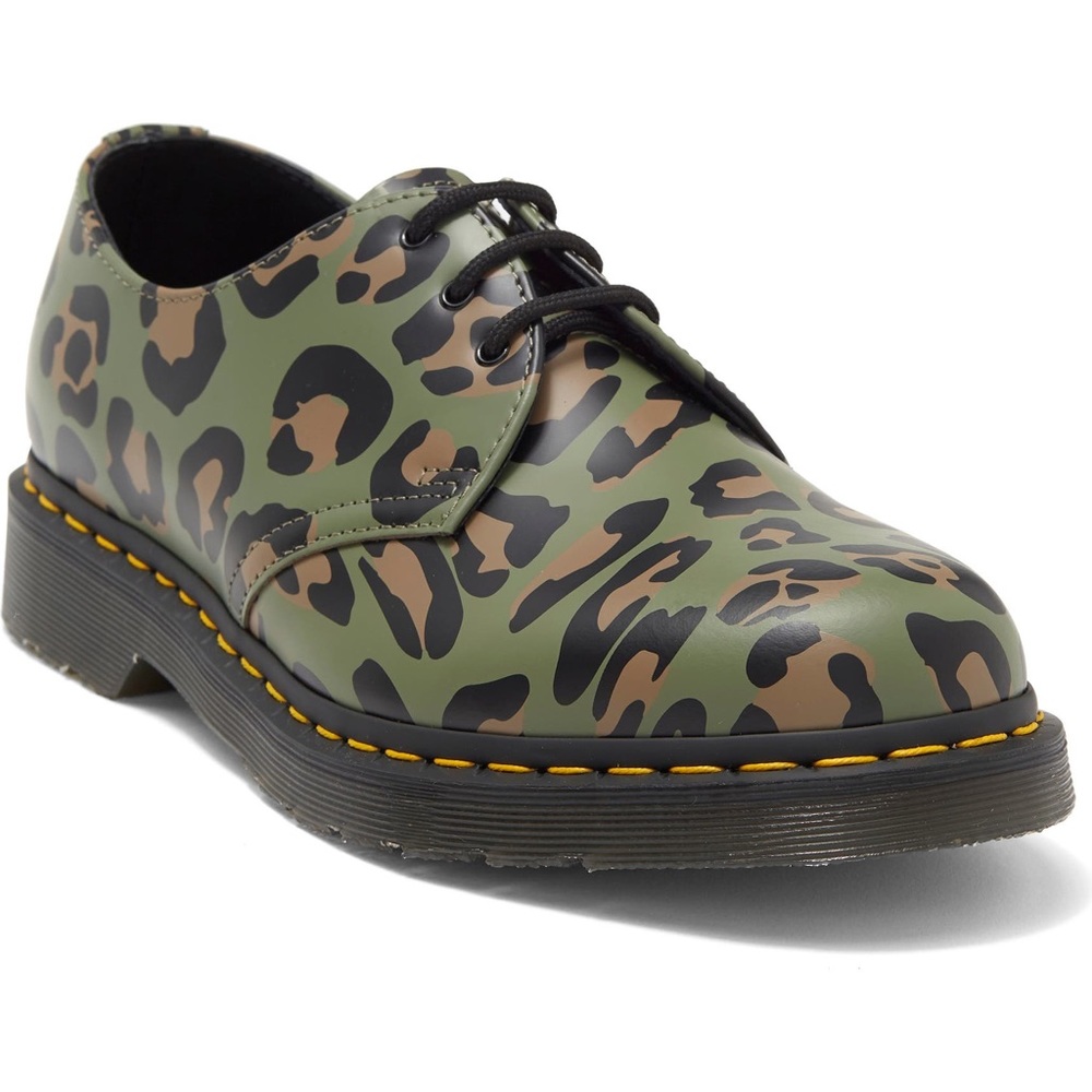 Dr Martens 1461 DISTORTED LEOPARD PRINT OXFORD SHOES (Men’s Size 6.5)